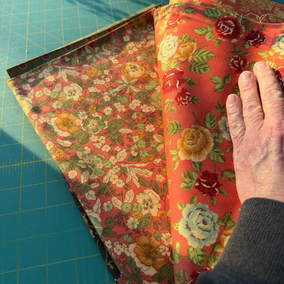 New Fabric, Sonnet By April Cornell For Moda 🧵 - Picture 3 of 8